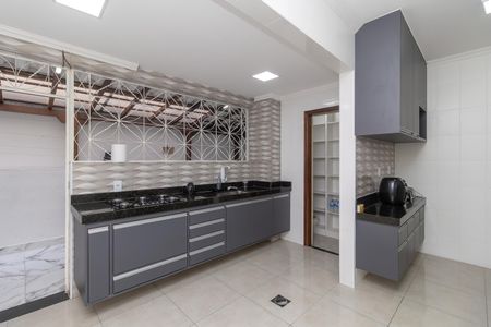 Apartamento à venda com 201m², 3 quartos e 2 vagasCozinha