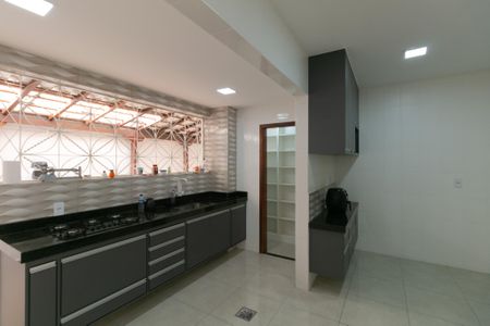 Apartamento à venda com 201m², 3 quartos e 2 vagasCozinha
