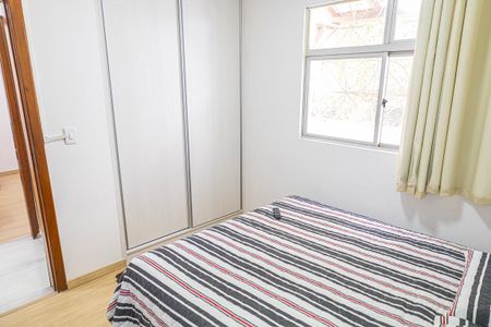 Apartamento à venda com 201m², 3 quartos e 2 vagas Apartamento à venda com 201m², 3 quartos e 2 vagasQuarto 3/ suite