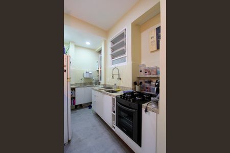 Apartamento à venda com 80m², 2 quartos e sem vagaCozinha