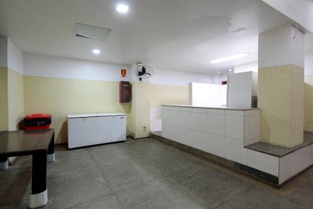 Apartamento à venda com 80m², 2 quartos e sem vagaÁrea comum - Salão de festas