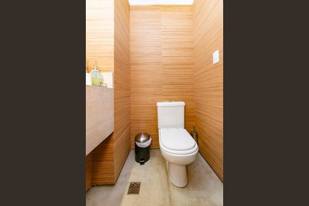 Apartamento à venda com 220m², 4 quartos e 4 vagasLavabo