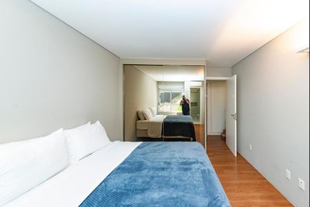 Apartamento à venda com 220m², 4 quartos e 4 vagasSuíte 2