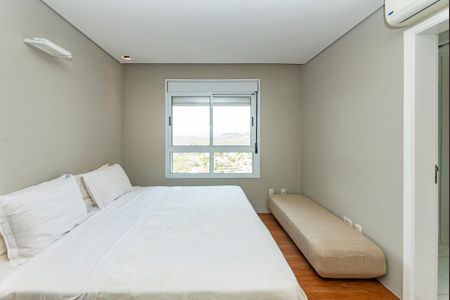 Apartamento à venda com 220m², 4 quartos e 4 vagasSuíte 4