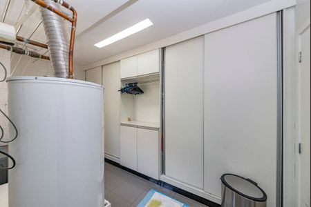 Apartamento à venda com 220m², 4 quartos e 4 vagasÁrea de Serviço