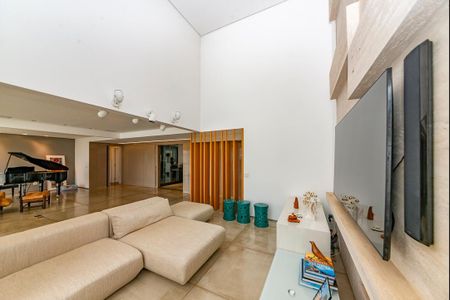 Apartamento à venda com 220m², 4 quartos e 4 vagasSala