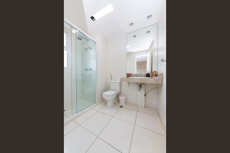 Apartamento à venda com 220m², 4 quartos e 4 vagasBanheiro da Suíte 4