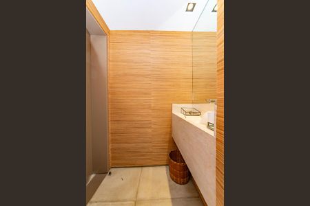 Apartamento à venda com 220m², 4 quartos e 4 vagasLavabo