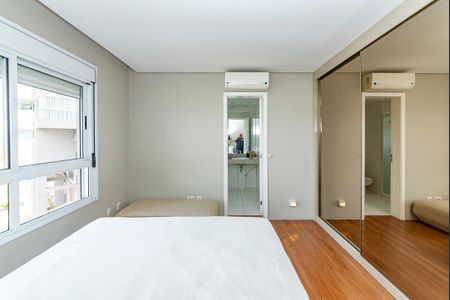 Apartamento à venda com 220m², 4 quartos e 4 vagasSuíte 4