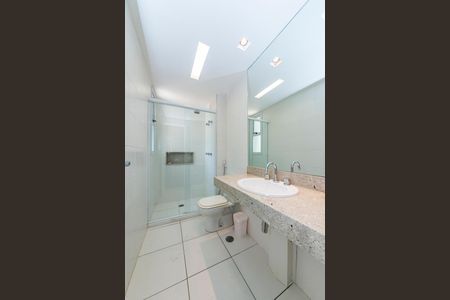 Apartamento à venda com 220m², 4 quartos e 4 vagasBanheiro da Suíte 3