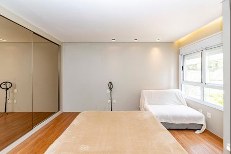 Apartamento à venda com 220m², 4 quartos e 4 vagasSuíte 3