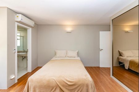 Apartamento à venda com 220m², 4 quartos e 4 vagasSuíte 3