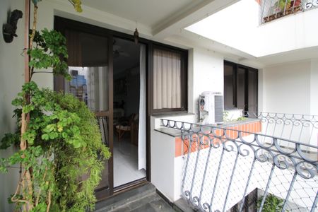 Apartamento à venda com 94m², 2 quartos e 2 vagasVaranda