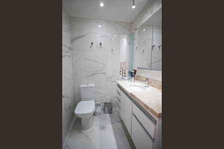 Apartamento à venda com 94m², 2 quartos e 2 vagasBanheiro da Suíte 1