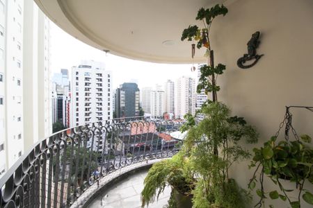 Apartamento à venda com 94m², 2 quartos e 2 vagasVaranda