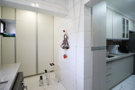 Apartamento à venda com 94m², 2 quartos e 2 vagasÁrea de Serviço