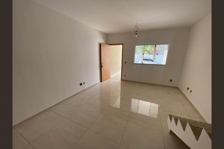 Casa à venda com 170m², 3 quartos e 1 vagaSala