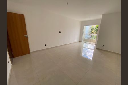 Casa à venda com 170m², 3 quartos e 1 vagaSuíte 2