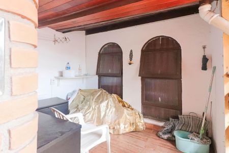 Casa à venda com 300m², 5 quartos e 3 vagasEdicula 02