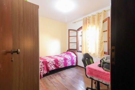 Casa à venda com 300m², 5 quartos e 3 vagasQuarto 1