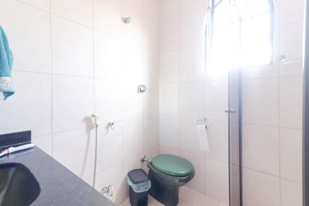 Casa à venda com 300m², 5 quartos e 3 vagasBanheiro Social