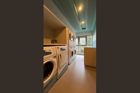 Studio para alugar com 25m², 1 quarto e sem vaga Studio para alugar com 25m², 1 quarto e sem vagaLavanderia
