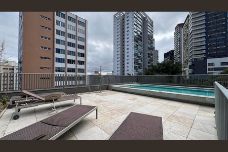 Studio para alugar com 25m², 1 quarto e sem vaga Studio para alugar com 25m², 1 quarto e sem vagaPiscina