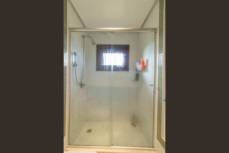 Casa de condomínio à venda com 249m², 3 quartos e 4 vagas Casa de condomínio à venda com 249m², 3 quartos e 4 vagasBanheiro do Quarto 1 e 2