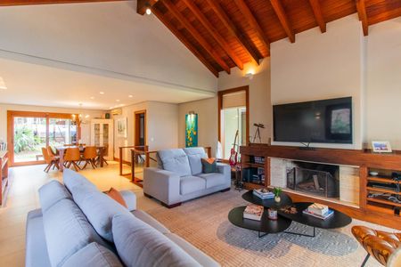 Casa de condomínio à venda com 249m², 3 quartos e 4 vagas Casa de condomínio à venda com 249m², 3 quartos e 4 vagasSala