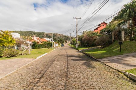 Casa de condomínio à venda com 249m², 3 quartos e 4 vagas Casa de condomínio à venda com 249m², 3 quartos e 4 vagasÁrea comum