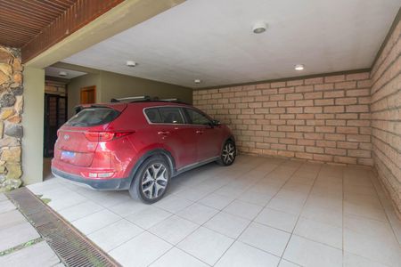 Casa de condomínio à venda com 249m², 3 quartos e 4 vagas Casa de condomínio à venda com 249m², 3 quartos e 4 vagasGaragem