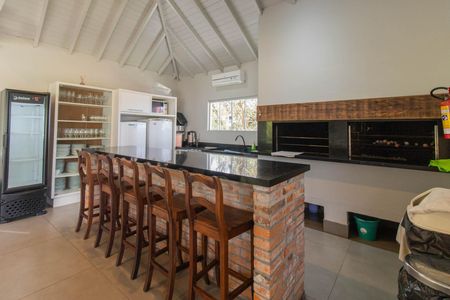 Casa de condomínio à venda com 249m², 3 quartos e 4 vagas Casa de condomínio à venda com 249m², 3 quartos e 4 vagasÁrea comum - Salão de festas