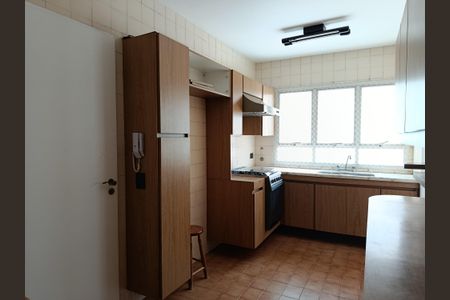 Apartamento para alugar com 120m², 3 quartos e 2 vagas Apartamento para alugar com 120m², 3 quartos e 2 vagasCozinha