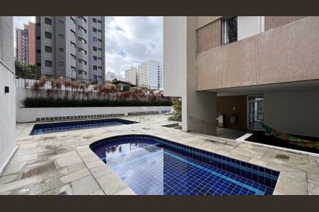 Apartamento para alugar com 120m², 3 quartos e 2 vagas Apartamento para alugar com 120m², 3 quartos e 2 vagasPiscina