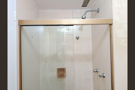 Apartamento para alugar com 120m², 3 quartos e 2 vagas Apartamento para alugar com 120m², 3 quartos e 2 vagasBanheiro da Suíte