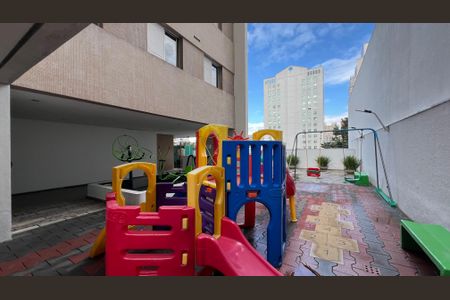 Apartamento para alugar com 120m², 3 quartos e 2 vagas Apartamento para alugar com 120m², 3 quartos e 2 vagasPlayground