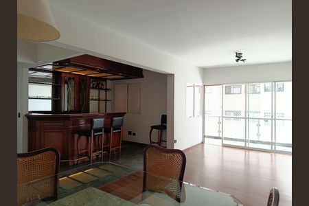 Apartamento para alugar com 120m², 3 quartos e 2 vagas Apartamento para alugar com 120m², 3 quartos e 2 vagasSala