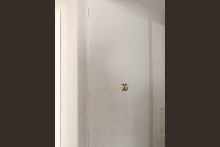 Apartamento para alugar com 120m², 3 quartos e 2 vagas Apartamento para alugar com 120m², 3 quartos e 2 vagasArmário corredor