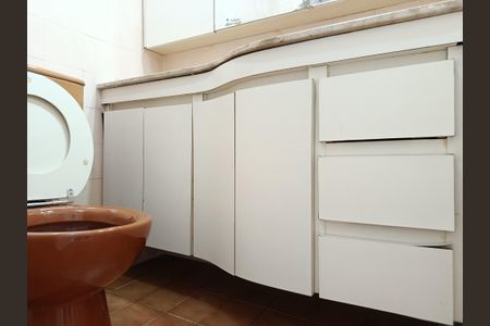 Apartamento para alugar com 120m², 3 quartos e 2 vagas Apartamento para alugar com 120m², 3 quartos e 2 vagasBanheiro da Suíte