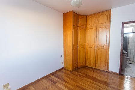 Apartamento para alugar com 80m², 3 quartos e 2 vagas Apartamento para alugar com 80m², 3 quartos e 2 vagasSuíte