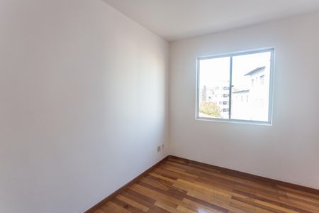 Apartamento para alugar com 80m², 3 quartos e 2 vagas Apartamento para alugar com 80m², 3 quartos e 2 vagasSuíte