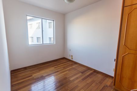 Apartamento para alugar com 80m², 3 quartos e 2 vagas Apartamento para alugar com 80m², 3 quartos e 2 vagasSuíte