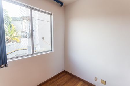 Apartamento para alugar com 80m², 3 quartos e 2 vagas Apartamento para alugar com 80m², 3 quartos e 2 vagasQuarto