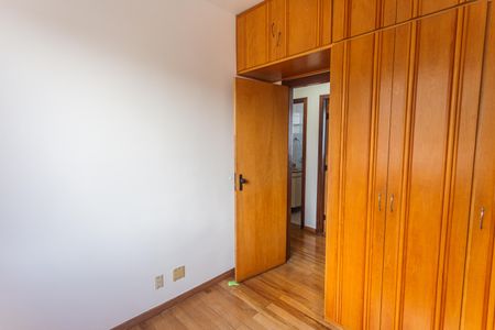 Apartamento para alugar com 80m², 3 quartos e 2 vagas Apartamento para alugar com 80m², 3 quartos e 2 vagasQuarto