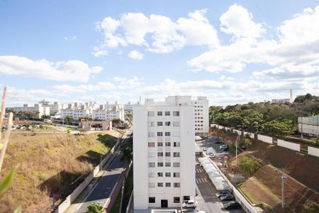 Apartamento à venda com 47m², 2 quartos e 2 vagasVista da Cozinha e Área de Serviço
