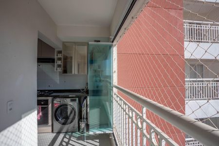 Apartamento à venda com 56m², 2 quartos e 1 vagaVaranda da sala
