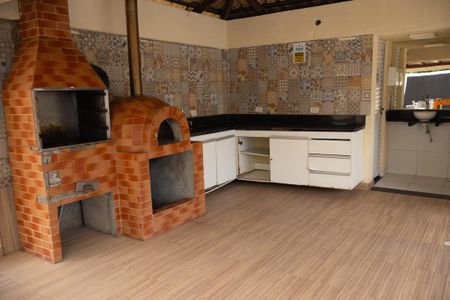 Apartamento para alugar com 50m², 2 quartos e 1 vaga Apartamento para alugar com 50m², 2 quartos e 1 vagaÁrea comum - Churrasqueira