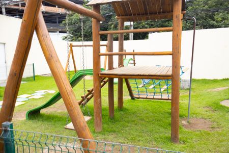 Apartamento para alugar com 50m², 2 quartos e 1 vaga Apartamento para alugar com 50m², 2 quartos e 1 vagaÁrea comum - Playground