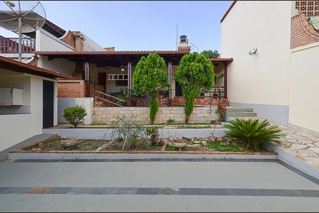 Casa à venda com 460m², 4 quartos e 3 vagasÁrea externa