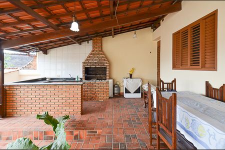 Casa à venda com 460m², 4 quartos e 3 vagasÁrea externa